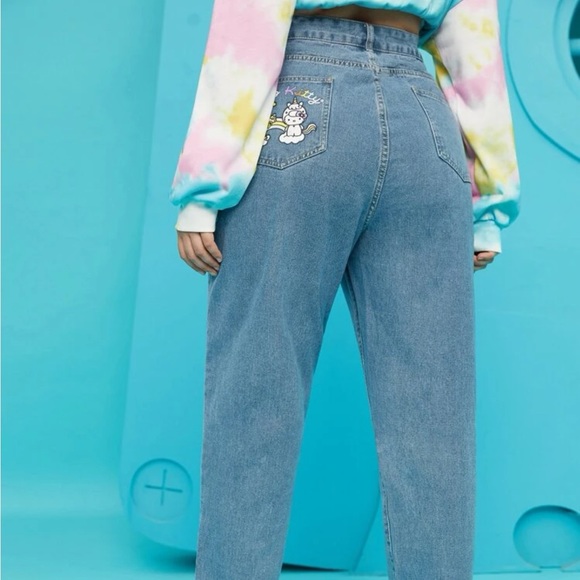 NWT✨ Hello Kitty and Friends Plus High Waist Cartoon Graphic Mom Jeans 1XL 14 - Picture 1 of 5
